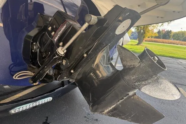 Slide: The Image of 2018 Monterey 224FS boat with MerCruiser outdrive, close-up view. - 35