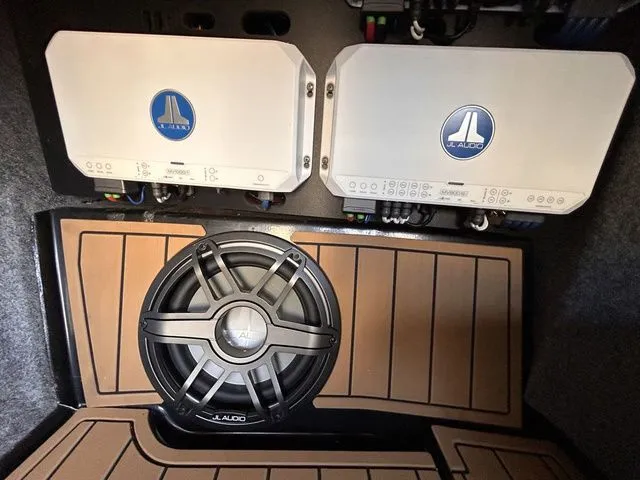 Slide: The Image of Nautique Super Air Nautique G23 2026 - 17