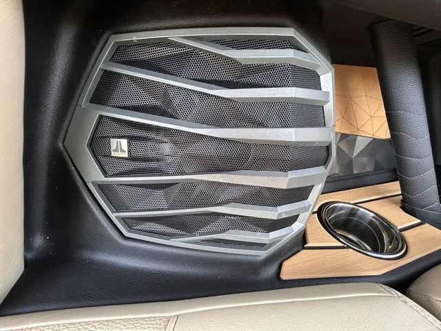 Slide: The Image of Nautique Super Air Nautique G23 2026 - 19