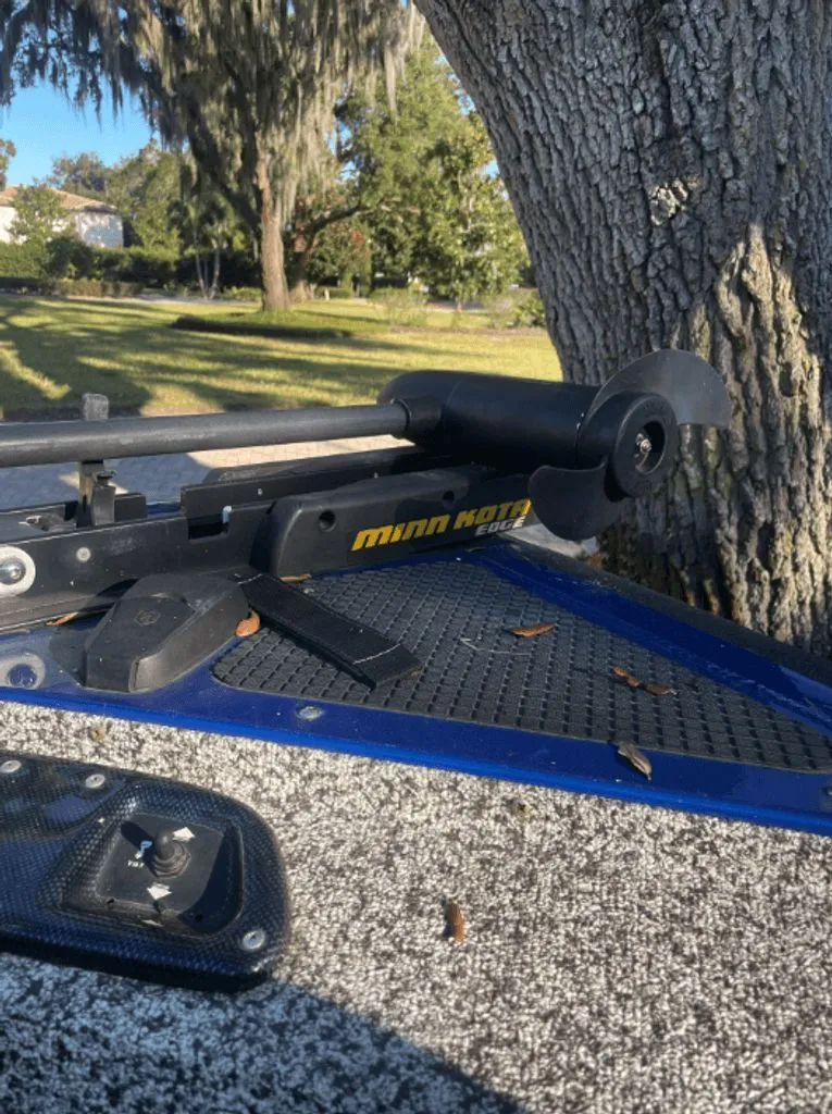 Slide: The Image of Tracker Pro Team 2015 - 12