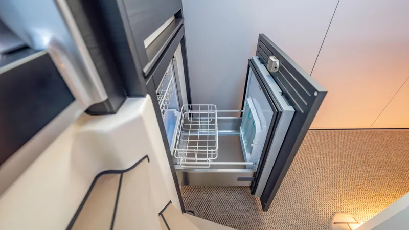 Slide: The Image of Vanquish VQ45 2023 - 61