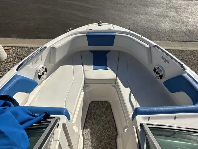 Slide: The Image of Chaparral 21 H2O Sport 2018 - 3