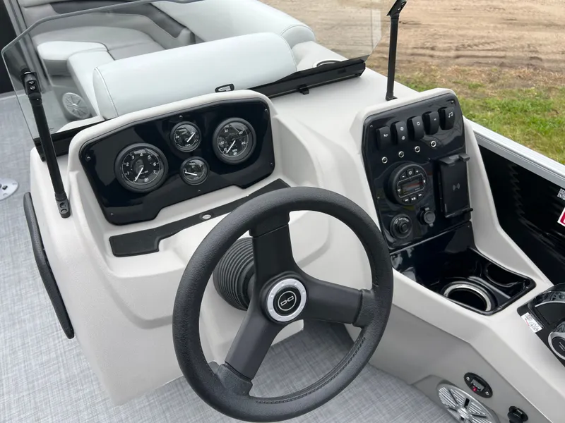 Slide: The Image of Princecraft Vectra 23 RL 2026 - 13