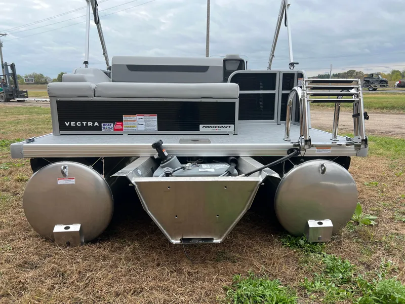 Slide: The Image of Princecraft Vectra 23 RL 2026 - 22