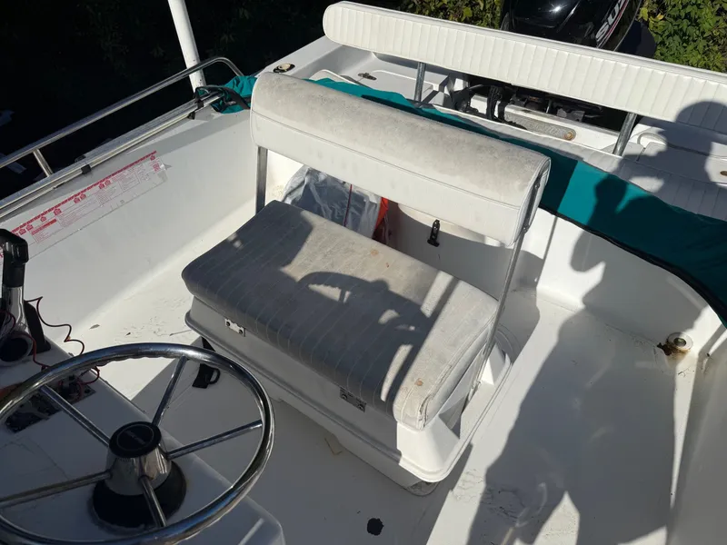 Slide: The Image of Sea Pro SV 2100 CC 2002 - 5