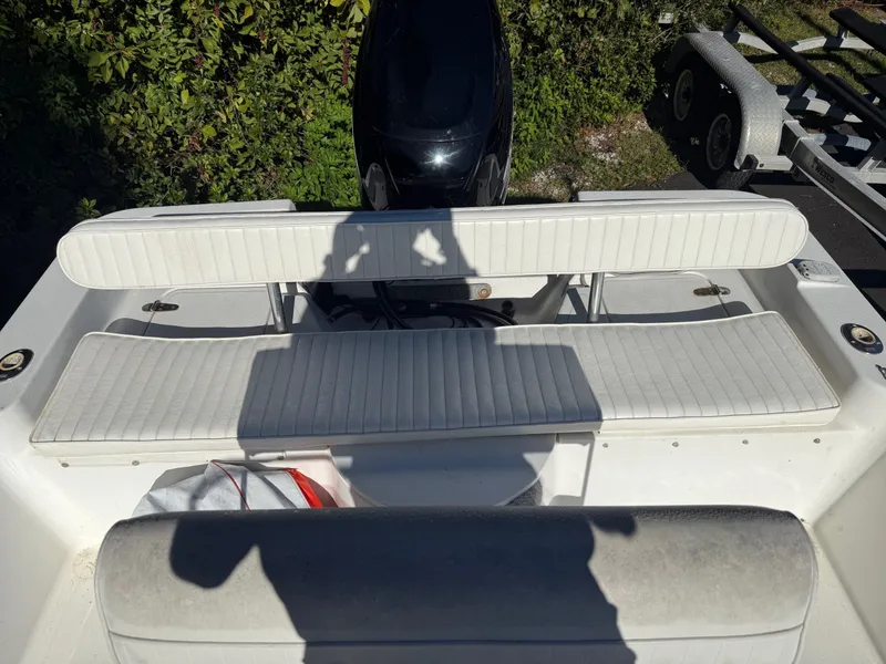 Slide: The Image of Sea Pro SV 2100 CC 2002 - 6