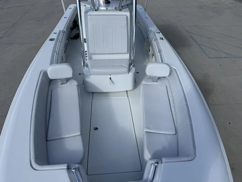 Slide: The Image of Contender T 25T 2025 - 10