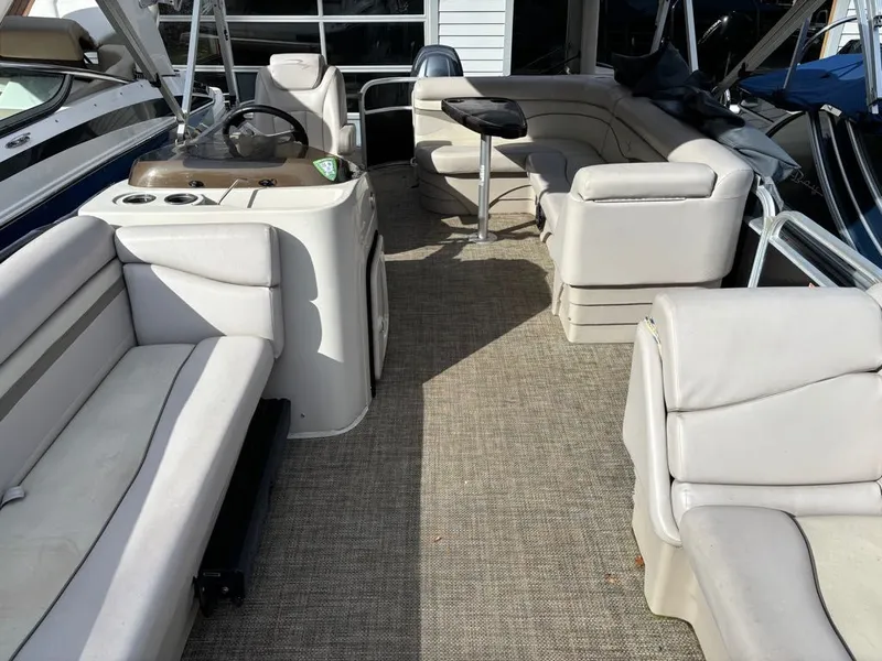 Slide: The Image of Bennington 24 SLX 2015 - 20