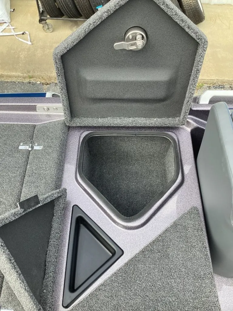 Slide: The Image of Bass Cat Lynx STS 2026 - 28