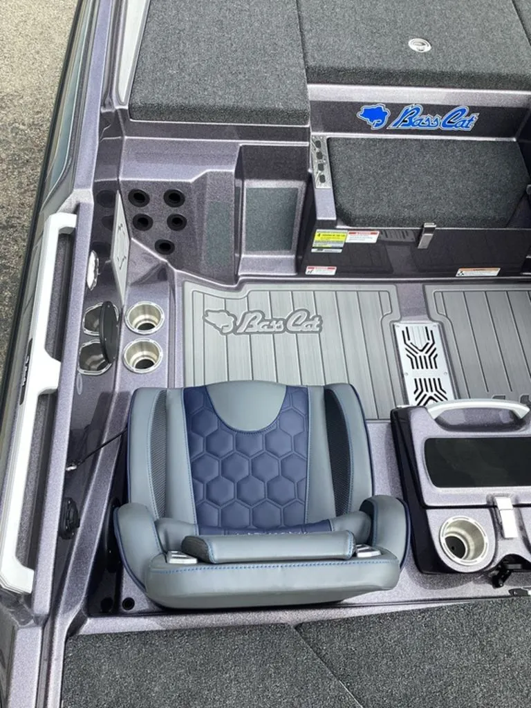 Slide: The Image of Bass Cat Lynx STS 2026 - 33