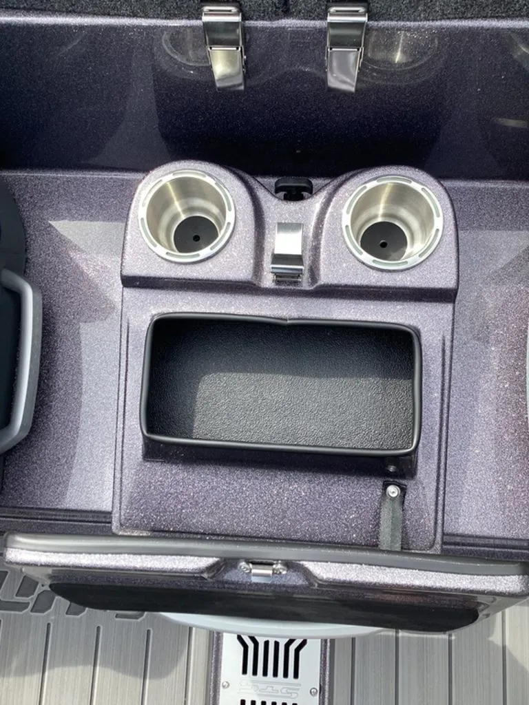 Slide: The Image of Bass Cat Lynx STS 2026 - 43