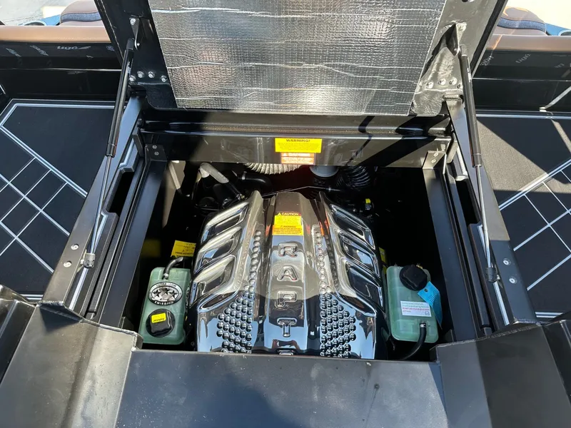 Slide: The Image of Tigé Ultré 25ZX 2026 - 54