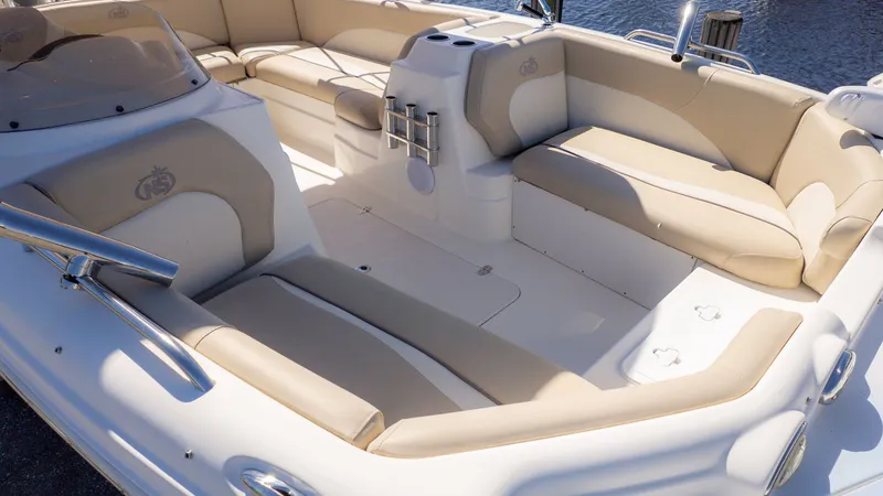 Slide: The Image of NauticStar 193 SC 2017 - 10