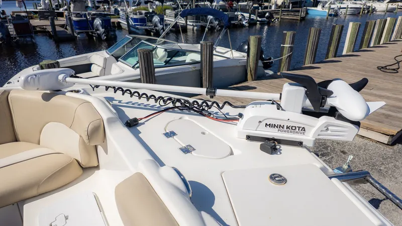 Slide: The Image of NauticStar 193 SC 2017 - 12