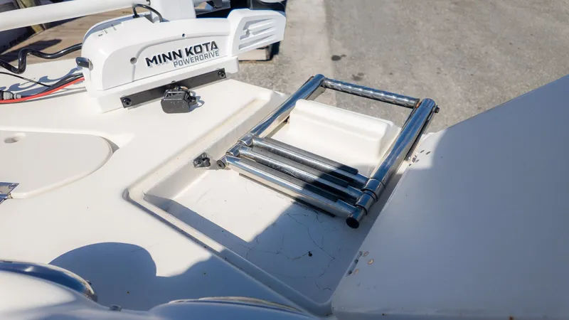 Slide: The Image of NauticStar 193 SC 2017 - 13