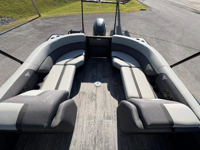 Slide: The Image of Viaggio Lago X24U 2026 - 21