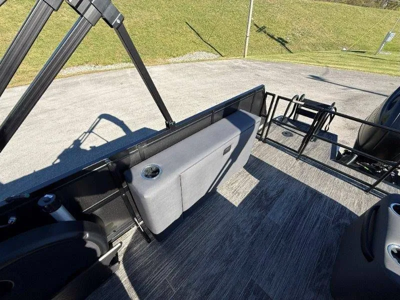 Slide: The Image of Viaggio Lago X22D 2026 - 26