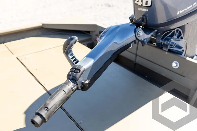 Slide: The Image of Boat motor control handle on a 2026 G3 1652 VBW, featuring Yamaha 40 horsepower engine. - 30