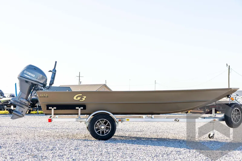 Slide: The Image of 2026 G3 1652 VBW boat on trailer with Yamaha outboard motor. - 4