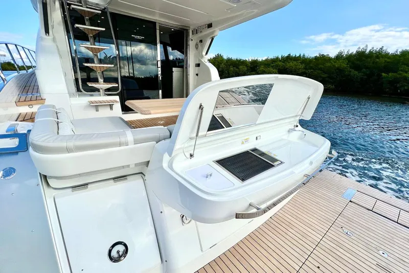 Slide: The Image of Manufacturer Provided Image - 5