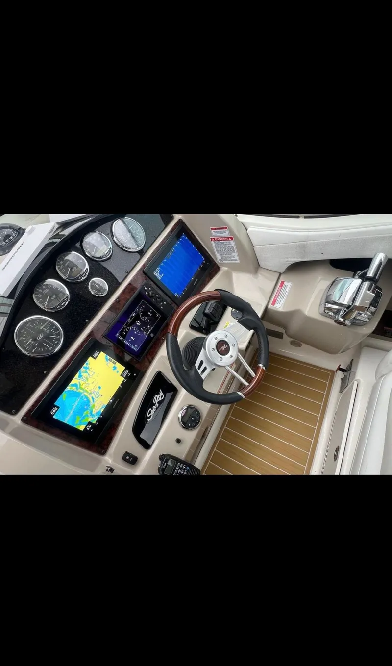 Slide: The Image of Sea Ray 290 Sundancer 2008 - 24