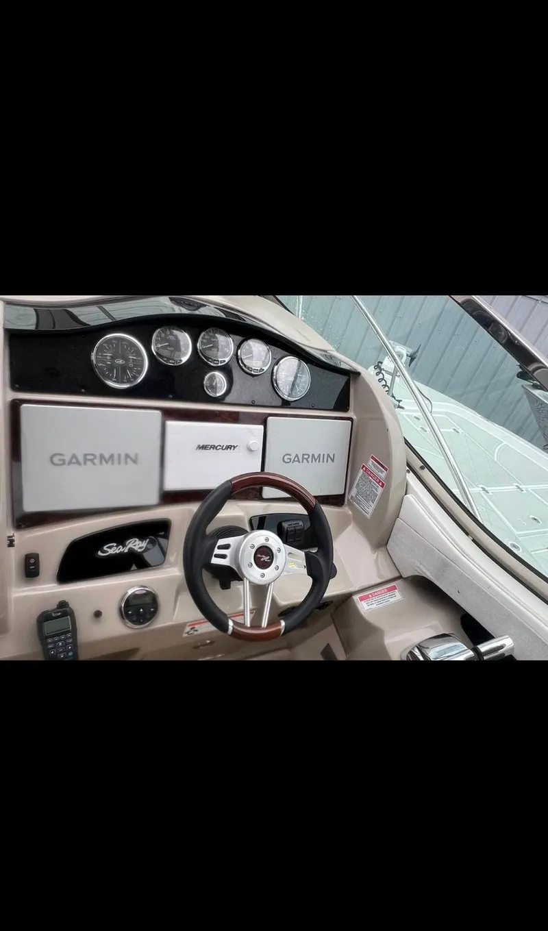 Slide: The Image of Sea Ray 290 Sundancer 2008 - 26