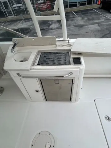 Slide: The Image of Boston Whaler 270 Vantage 2018 - 14