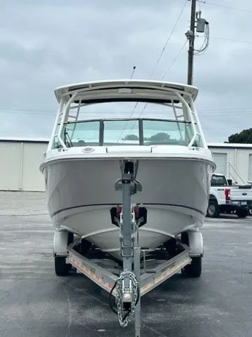 Slide: The Image of Boston Whaler 270 Vantage 2018 - 3