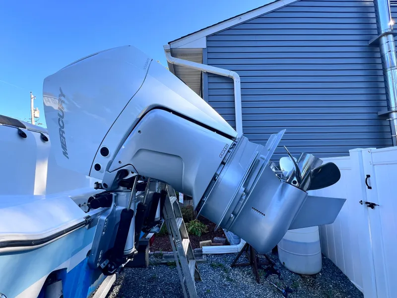 Slide: The Image of Wellcraft 262 Fisherman 2022 - 10