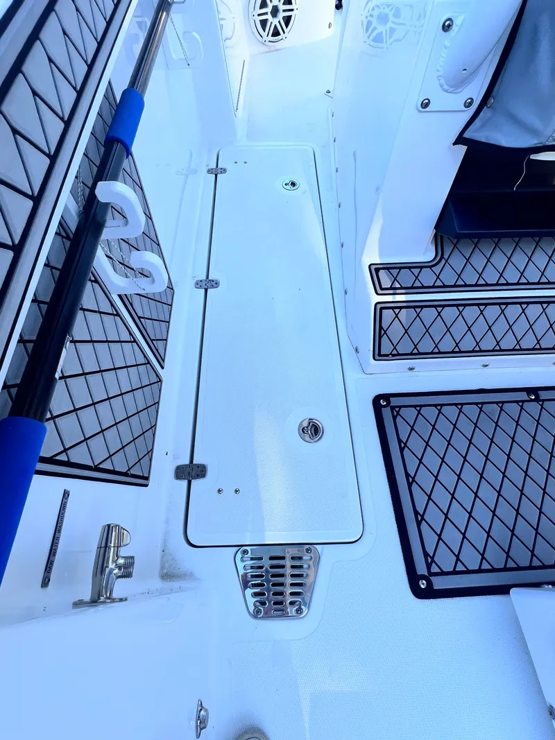 Slide: The Image of Wellcraft 262 Fisherman 2022 - 24