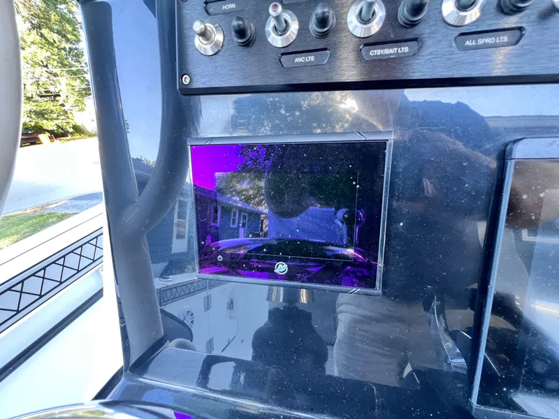 Slide: The Image of Wellcraft 262 Fisherman 2022 - 39