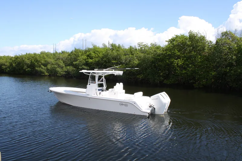 Slide: The Image of Limitless Center Console 2026 27 Feet - 5