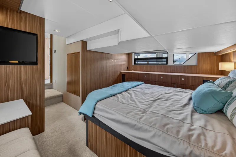 Slide: The Image of Cruisers 46 Cantius 2026 - 60