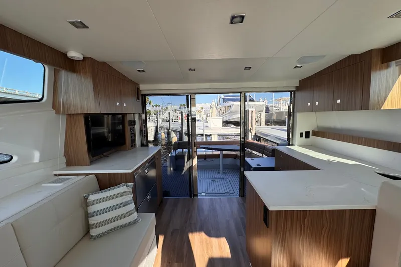 Slide: The Image of Cruisers Yachts 46 Cantius 2026 - 20