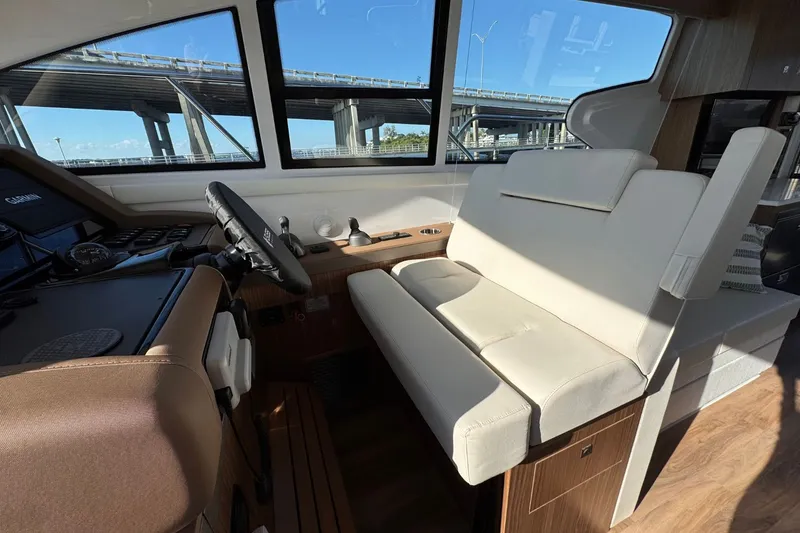 Slide: The Image of Cruisers Yachts 46 Cantius 2026 - 24
