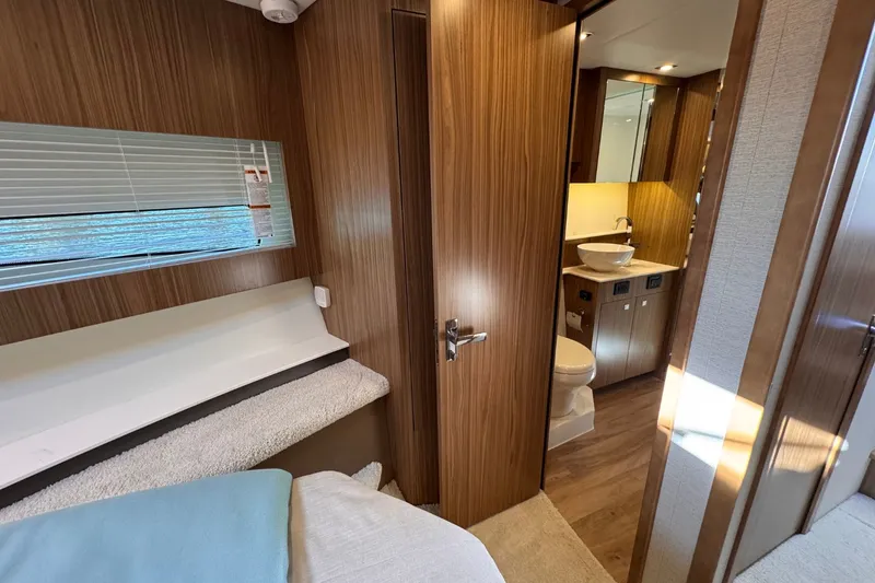 Slide: The Image of Cruisers Yachts 46 Cantius 2026 - 38