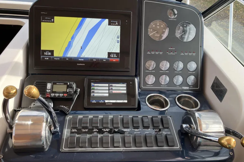 Slide: The Image of GPS on - 23