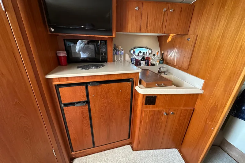 Slide: The Image of Transom, swim platform and cockpit canvas - 3