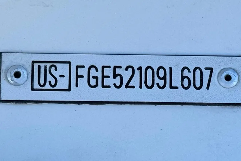 Slide: The Image of Hull identification number on 2007 Cobalt 252 boat, US-FGE52109L607. - 44