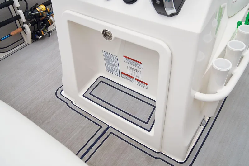 Slide: The Image of Mako 18 Pro Skiff Patriot Edition 2026 - 30