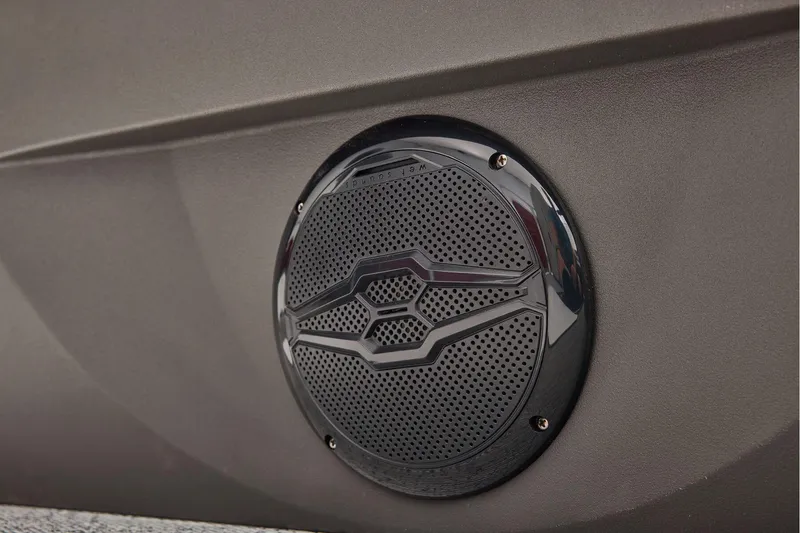 Slide: The Image of Sun Tracker Fishin' Barge 22 XP3 2026 - 55