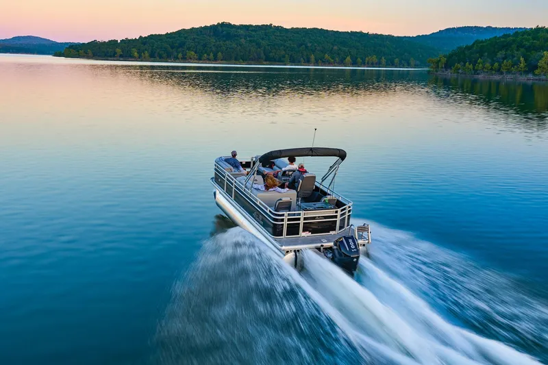 Slide: The Image of Sun Tracker SportFish 22 XP3 2026 - 11