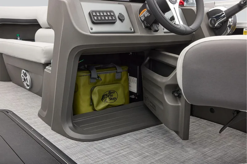 Slide: The Image of Sun Tracker SportFish 22 XP3 2026 - 98