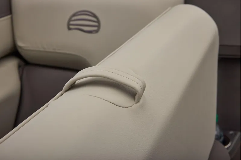 Slide: The Image of Sun Tracker Fishin' Barge 22 XP3 2026 - 97