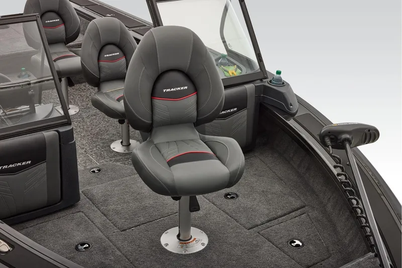 Slide: The Image of Tracker Targa V-19 WT 2026 - 18