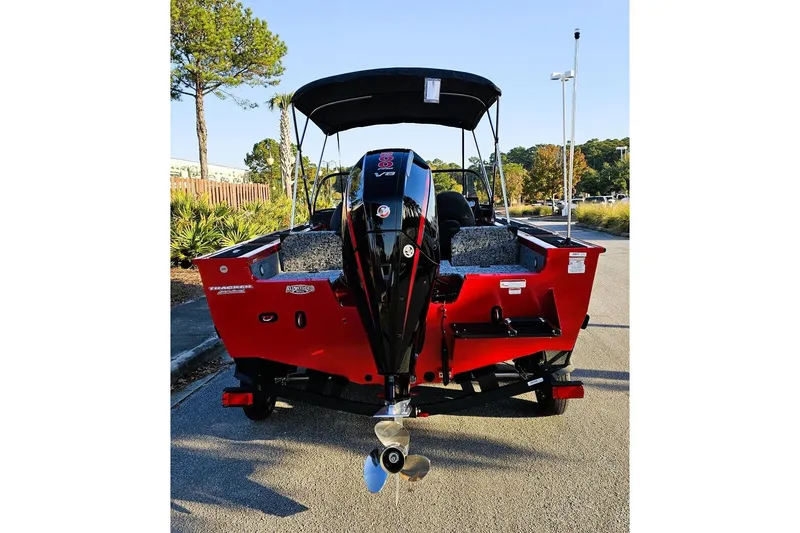 Slide: The Image of 2026 Tracker Targa V-19 Combo boat, top view, showcasing seating and layout. - 5