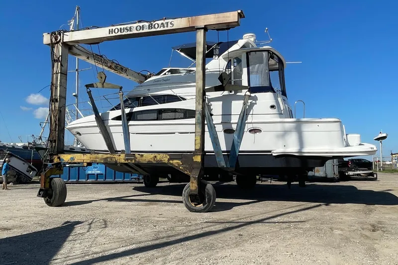 Slide: The Image of Carver 444 Cockpit Motor Yacht 2001 - 54