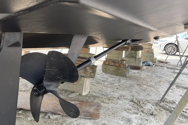 Slide: The Image of Carver Yachts 444 Cockpit Motor Yacht 2001 - 51