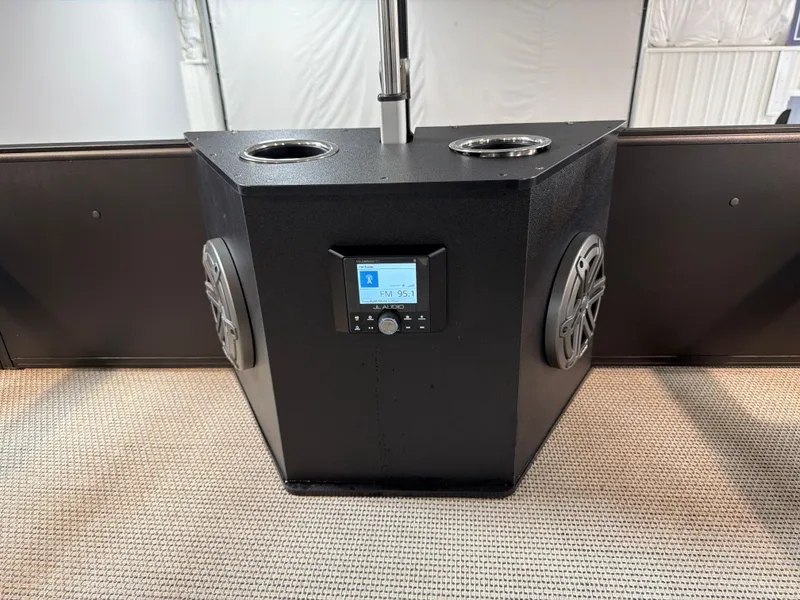 Slide: The Image of Harris Solstice RD 270 2026 - 10