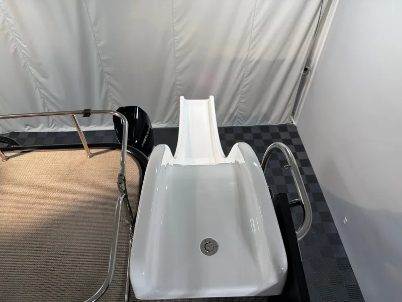 Slide: The Image of Harris Solstice RD 270 2026 - 11